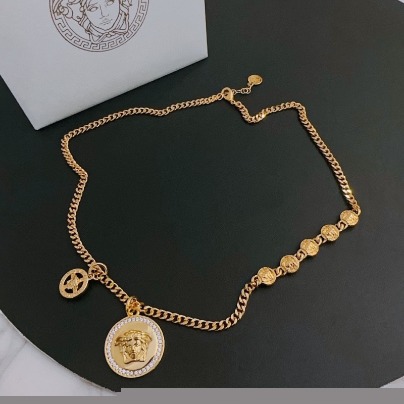 VERSACE